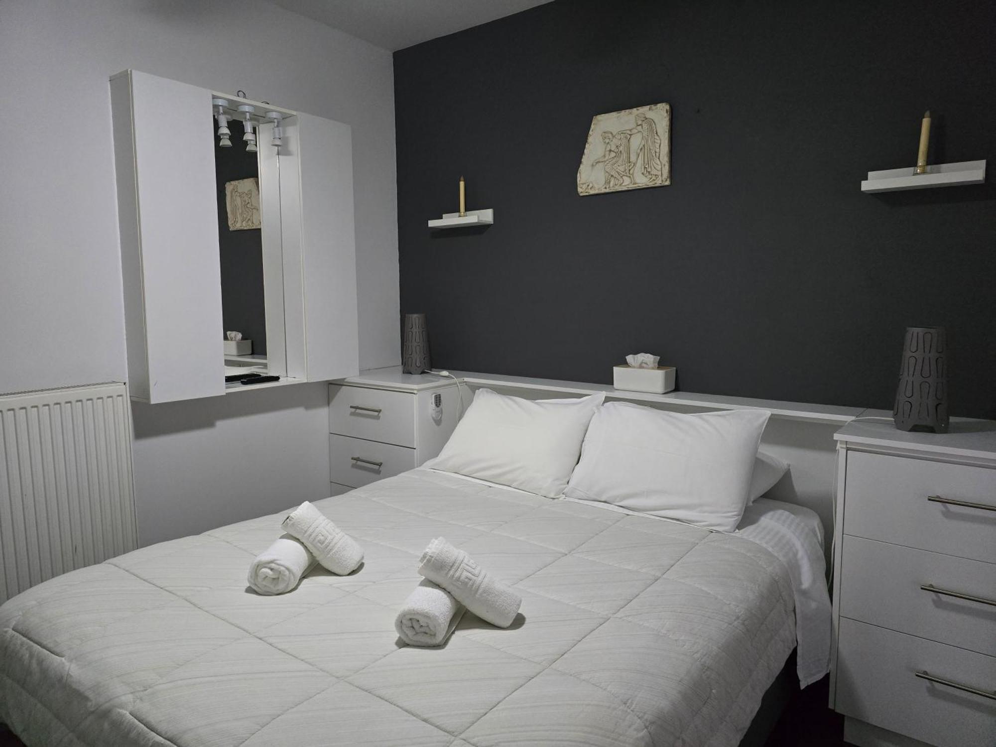 Cave For 2 Apartment Ioannina Bagian luar foto
